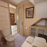 λειτουργικό σπίτι σε κεντρική τοποθεσία *