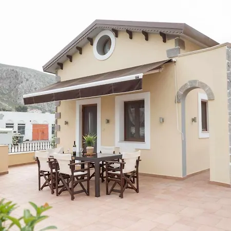 λειτουργικό σπίτι σε κεντρική τοποθεσία * Chorio (Kalymnos)