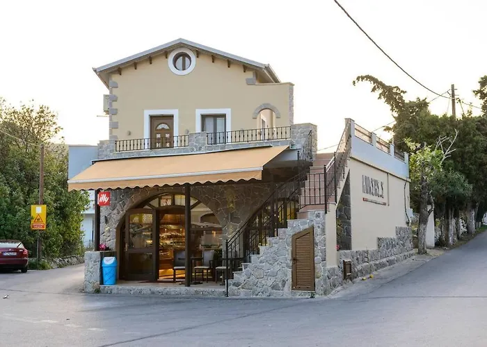 λειτουργικό σπίτι σε κεντρική τοποθεσία * Chorio (Kalymnos)